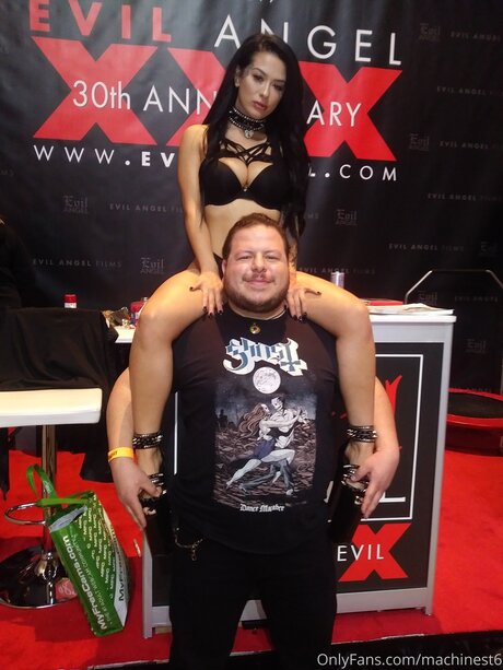 Machinest6 erotic actress pictures