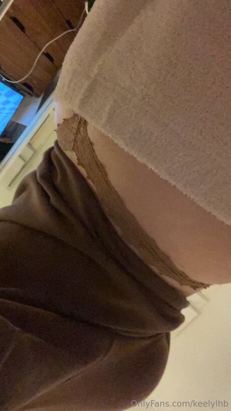 Keelylhb pornstar high quality pictures