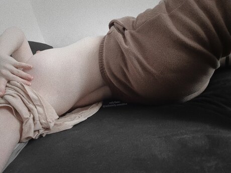 Infinitely Sensitive model naked photos