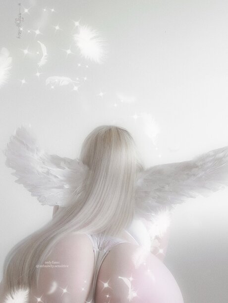 Infinitely Sensitive beautiful model images