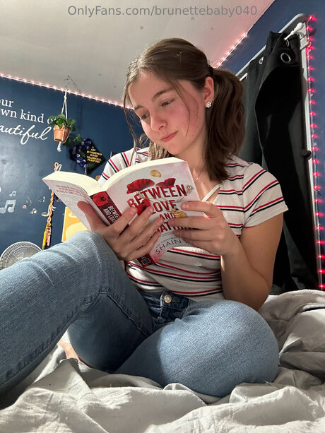 Brunettebaby040 star pornographic pictures