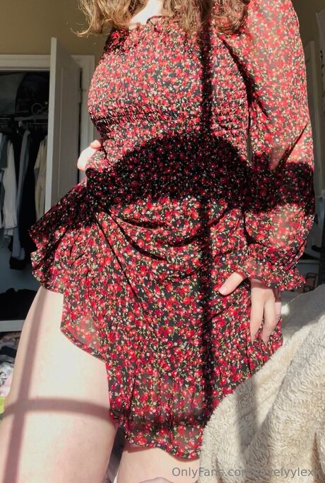 Lovelyylexx adult star galleries