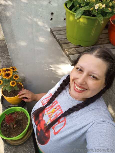 Sochubby porn star pics