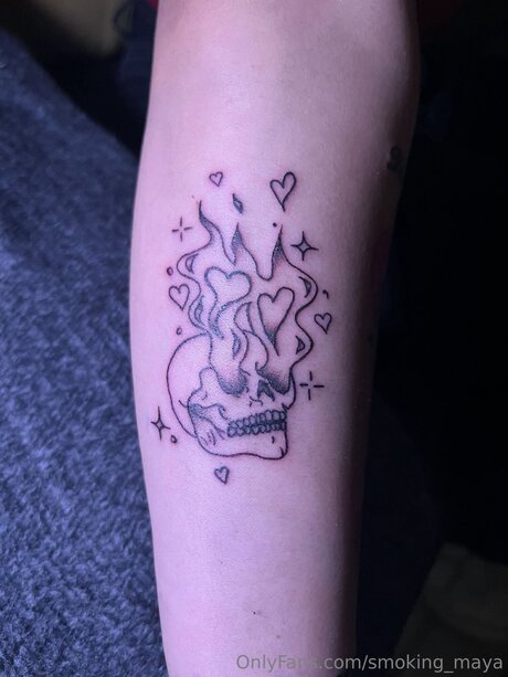 Smoking Maya hd pornstar gallery