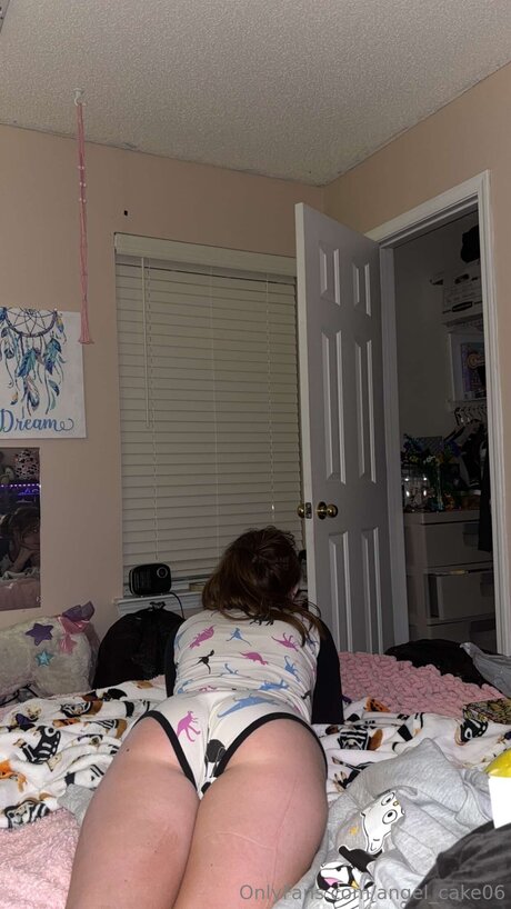 Angel Cake06 adult model photo