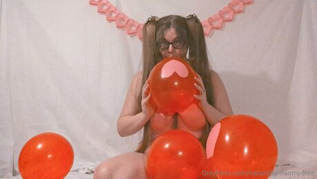 Naturally Naomi Free Profile pic