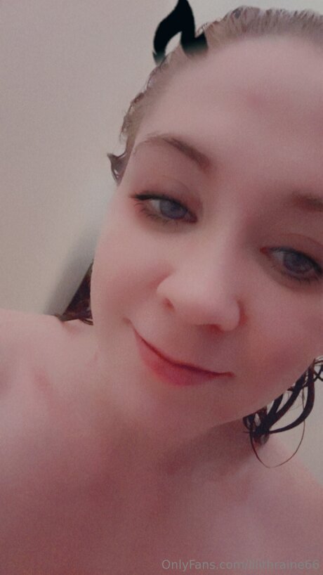 Lilithraine66 pornstar exclusive images