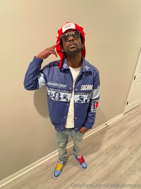 Ilovedemons model perfect pics