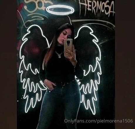 Pielmorena1506 hd pornstar img