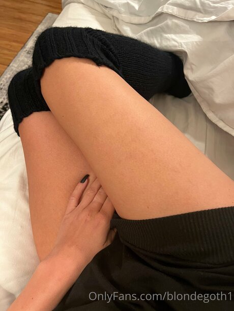 Blondegoth1 nudes pornstar pic