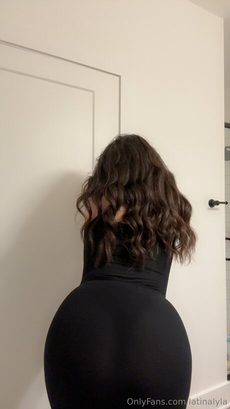 Latinalyla sex model archive