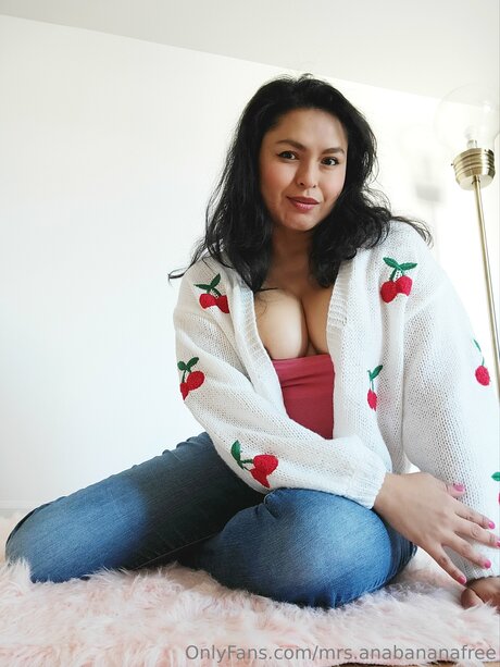 Mrs Anabananafree free model pic