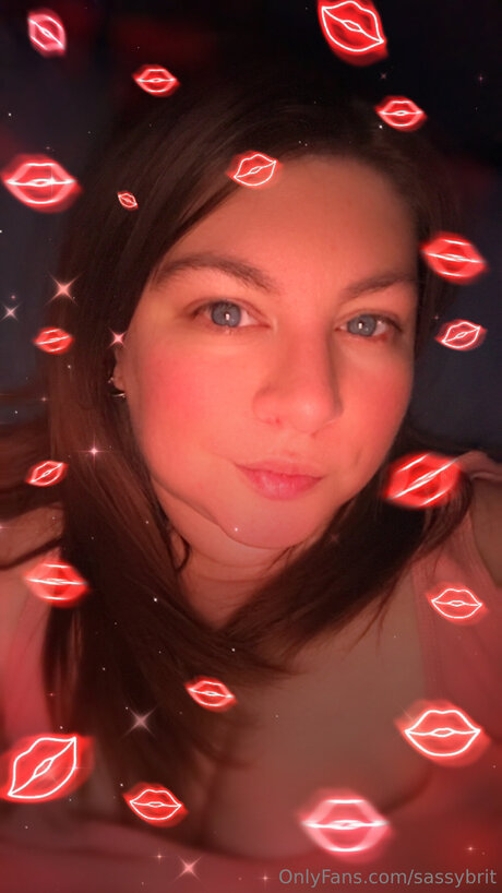 Sassybrit hot pornstar images