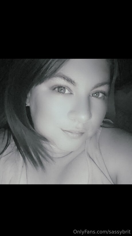 Sassybrit star nudes picture