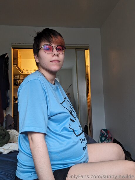 Sunnylewilde star sexy img