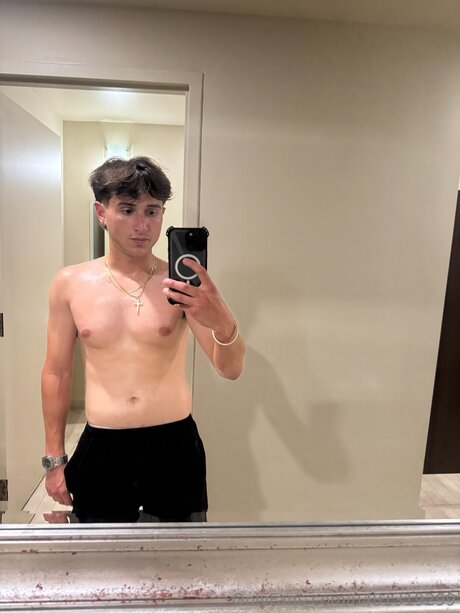 Madformatty nude model pics