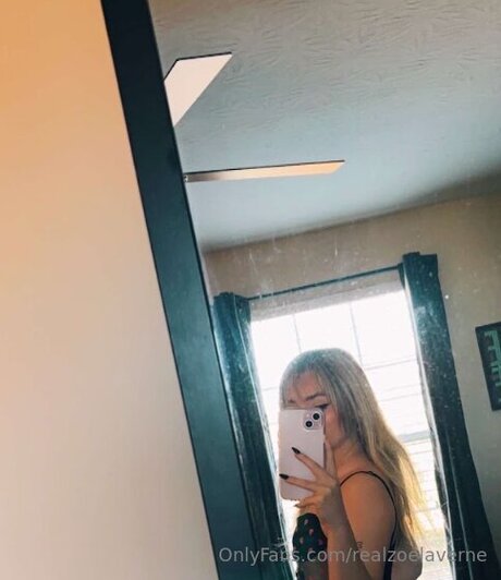 Realzoelaverne star adult galleries