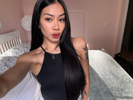 Aznlucy pornstar exclusive picture