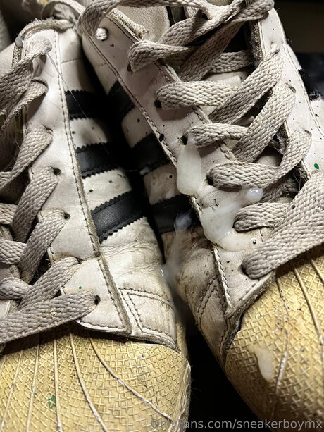 Sneakerboymx adult model pictures