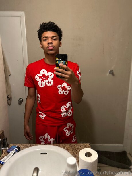 Kurlyheadtrelll pornographic star photo