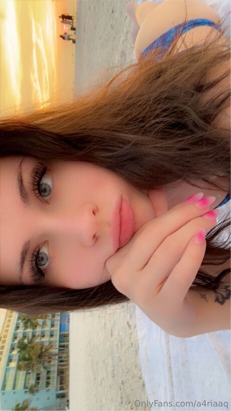 Itsariellexxx pornographic model picture