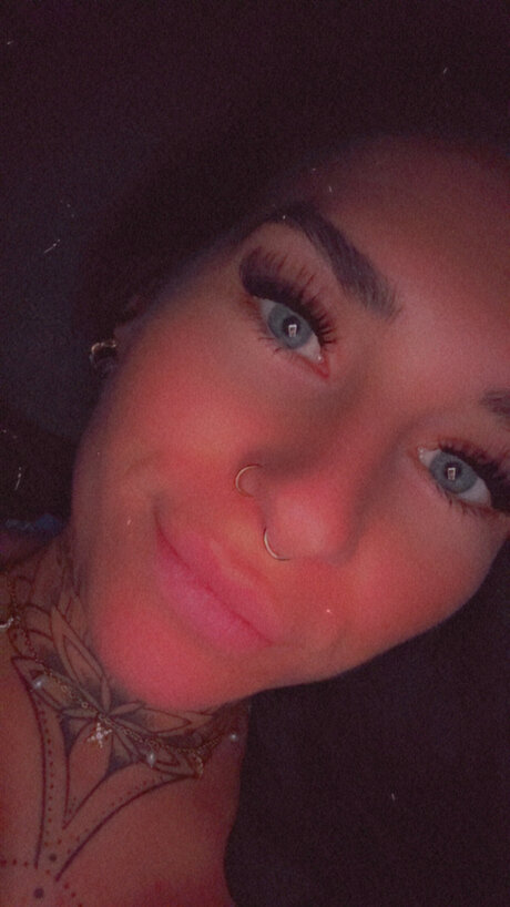 Justineblack perfect model photos