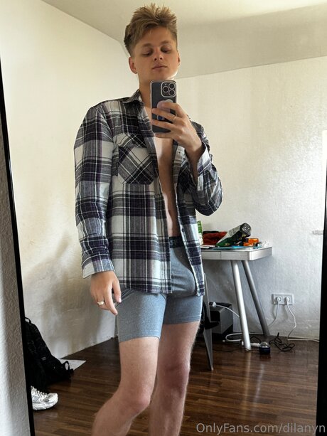 Dilanyn star erotic pic