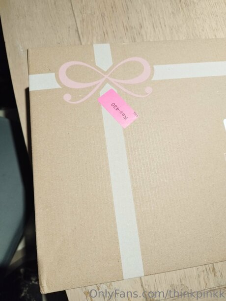 Thinkpinkk perfect model pic