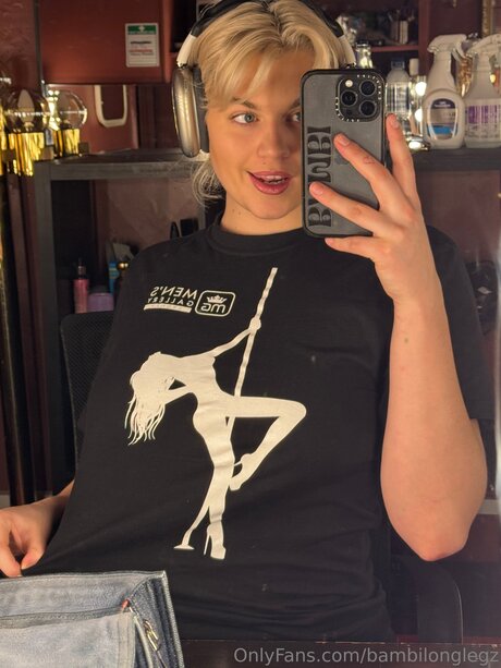 Bambilonglegz top model image