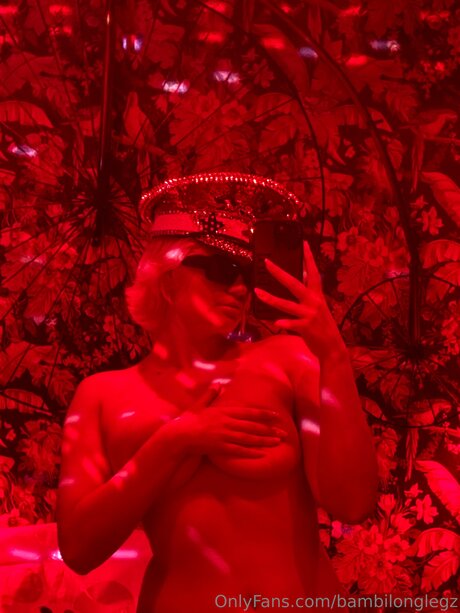 Bambilonglegz star sex picture