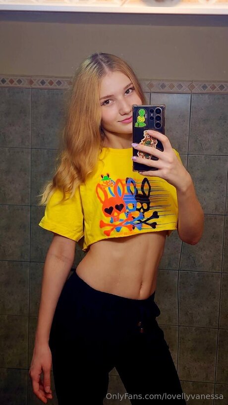 Norrisvanessa star top gallery