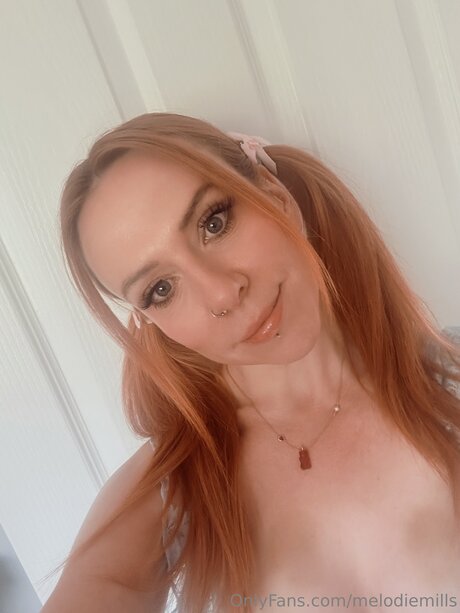 Melodiemills pornstar hot photo