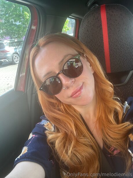 Melodiemills high quality model pics