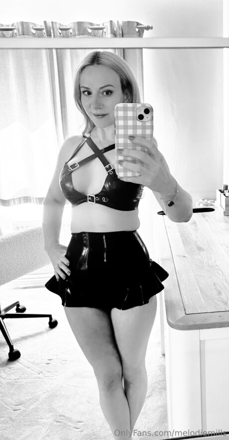 Melodiemills pornstar art pics