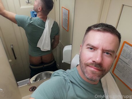 Rupig pretty model picture