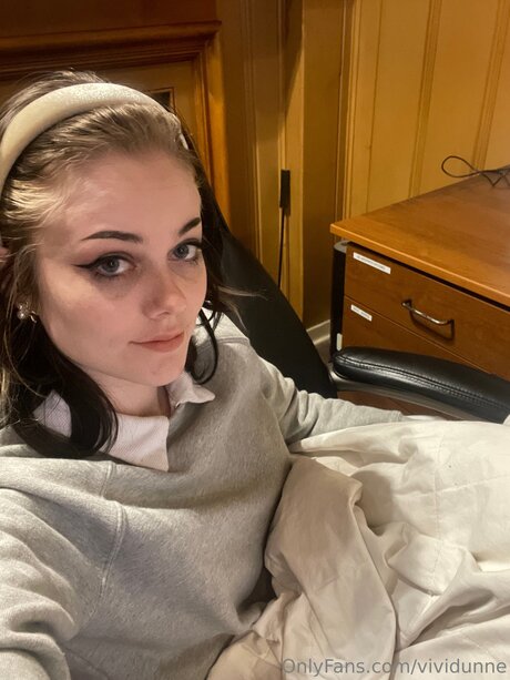 Vividunne pornstar pretty pictures
