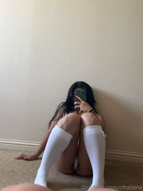 Oftatiana hot actress picture