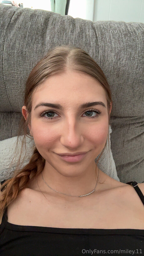 Miley 11 model beautiful photo