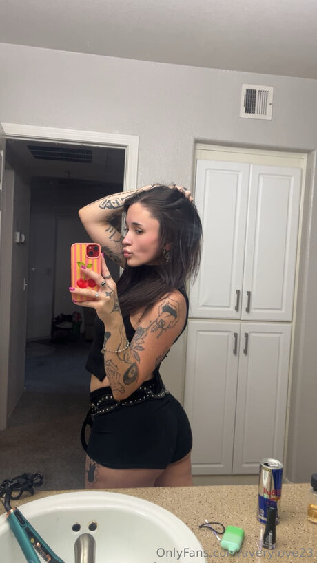 Averylove23 pretty model galleries