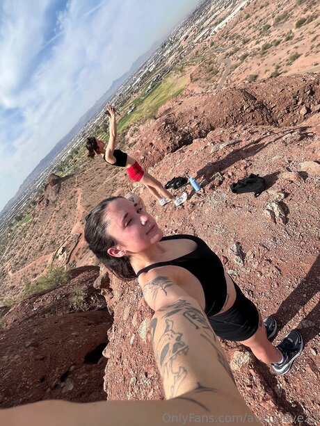 Averylove23 adult star image