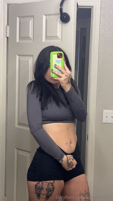 Averylove23 star top gallery