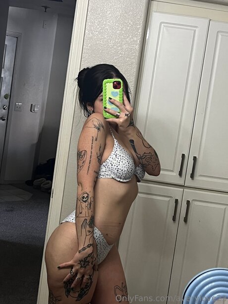 Averylove23 model best galleries