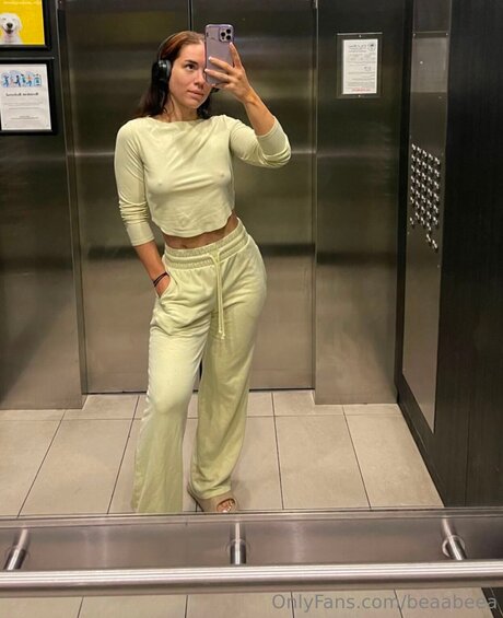 Beaabeea pornstar sexy pics