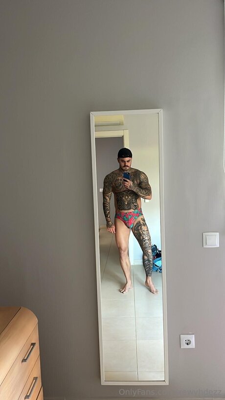 Xewyhdezz model free picture