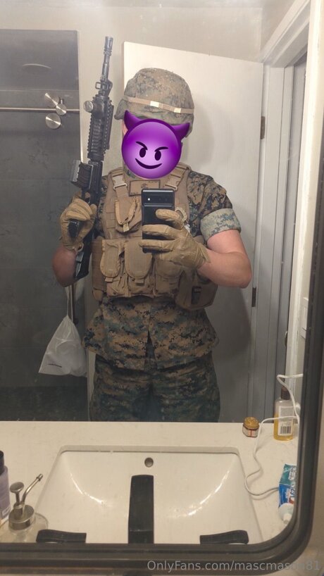 Mascmason81 star erotic pics