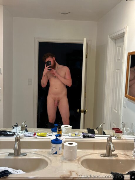 Brodenv star sexy picture