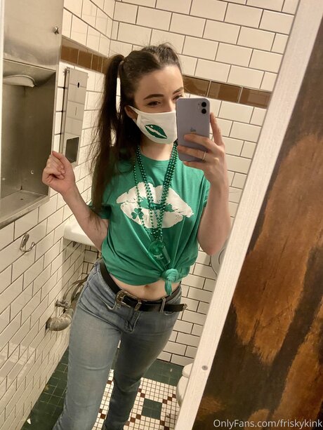 Friskykink top pornstar photos