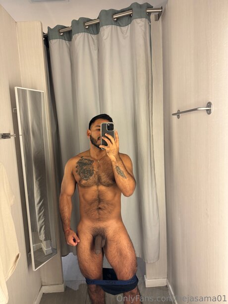 Hejasama01 naked model picture