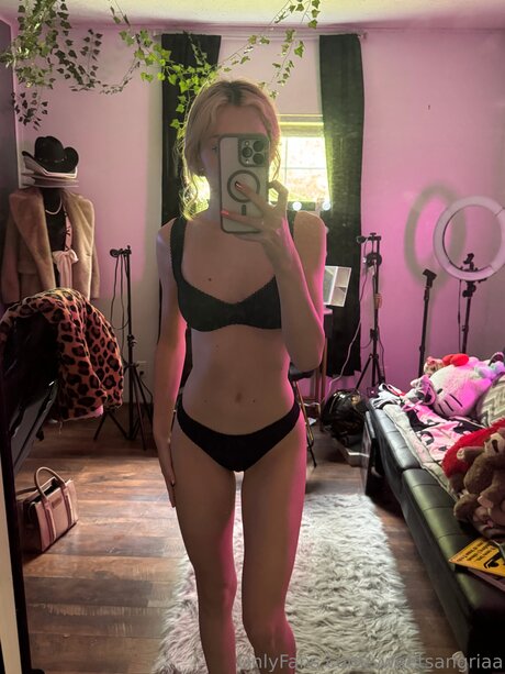 Sweetsangriaa sexy star pictures