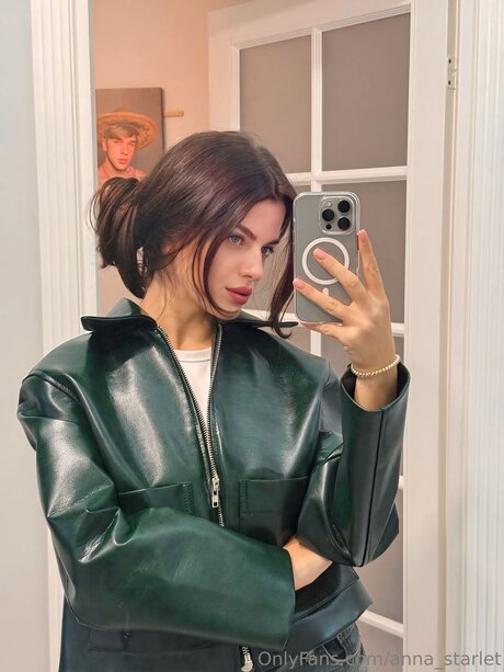 Anna Starlet art actress galleries